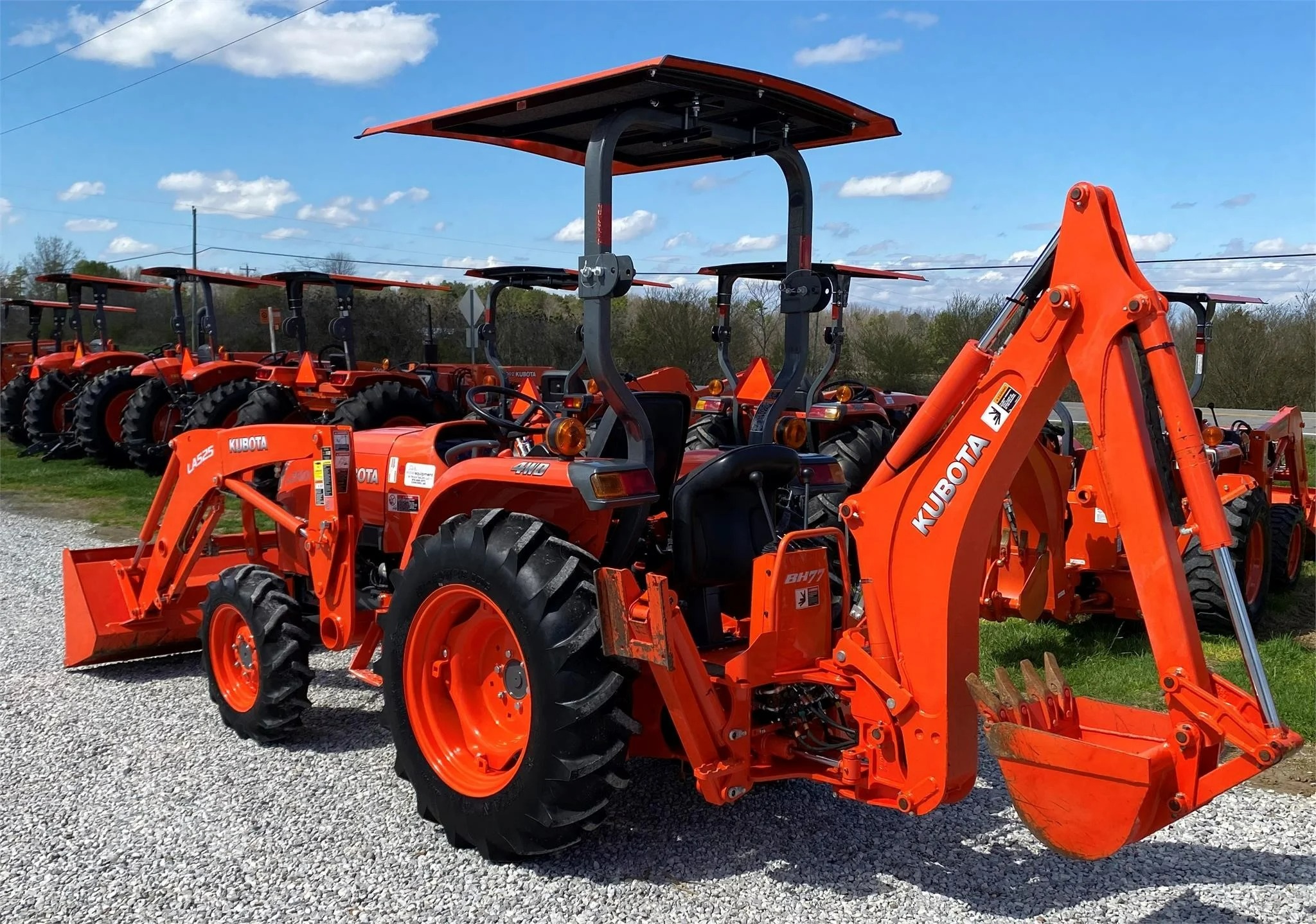 2016 KUBOTA L2501 - Image 7