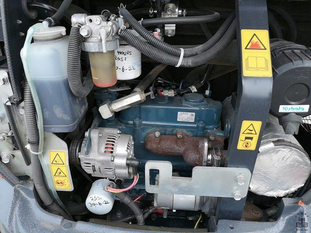 2017 Kubota KX019-4 - Image 5