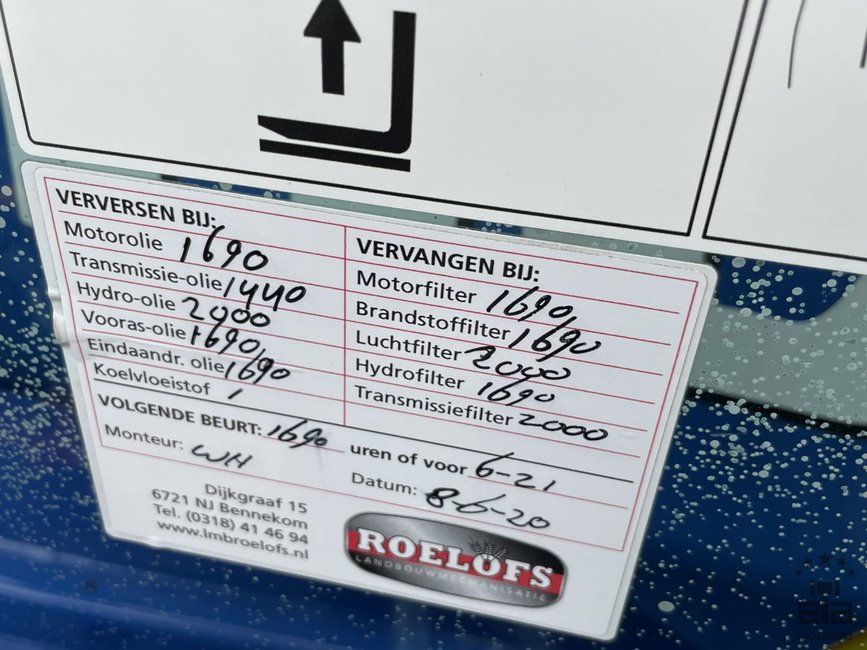 2017 New Holland LM7.42 Telehandler - Image 14