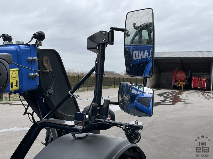 2017 New Holland LM7.42 Telehandler - Image 33