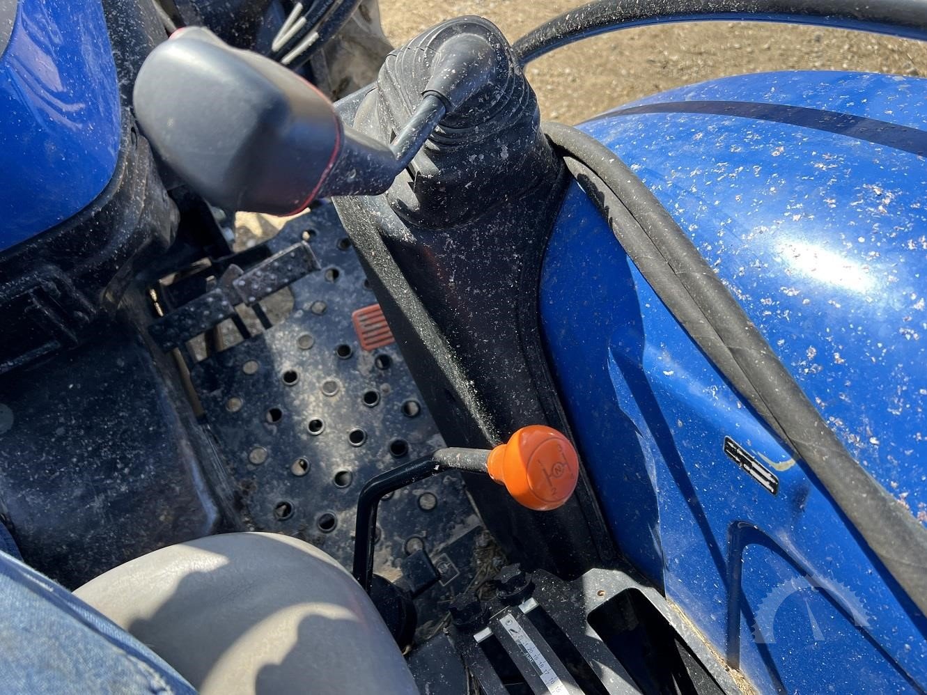 2016 NEW HOLLAND WORKMASTER 70 - Image 19