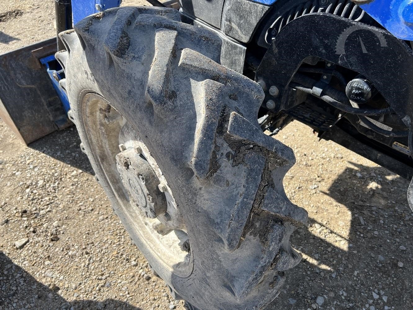 2016 NEW HOLLAND WORKMASTER 70 - Image 13