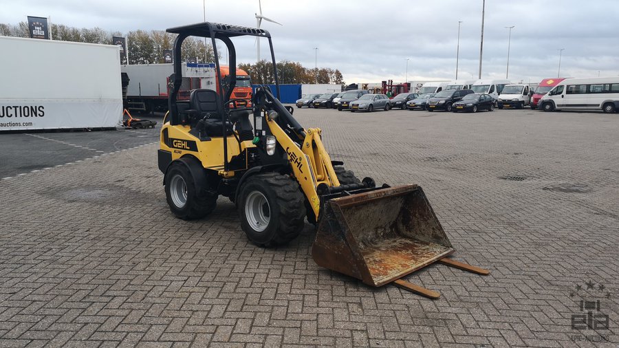 2020 Gehl AL340 Compact Wheel Loader - Image 2