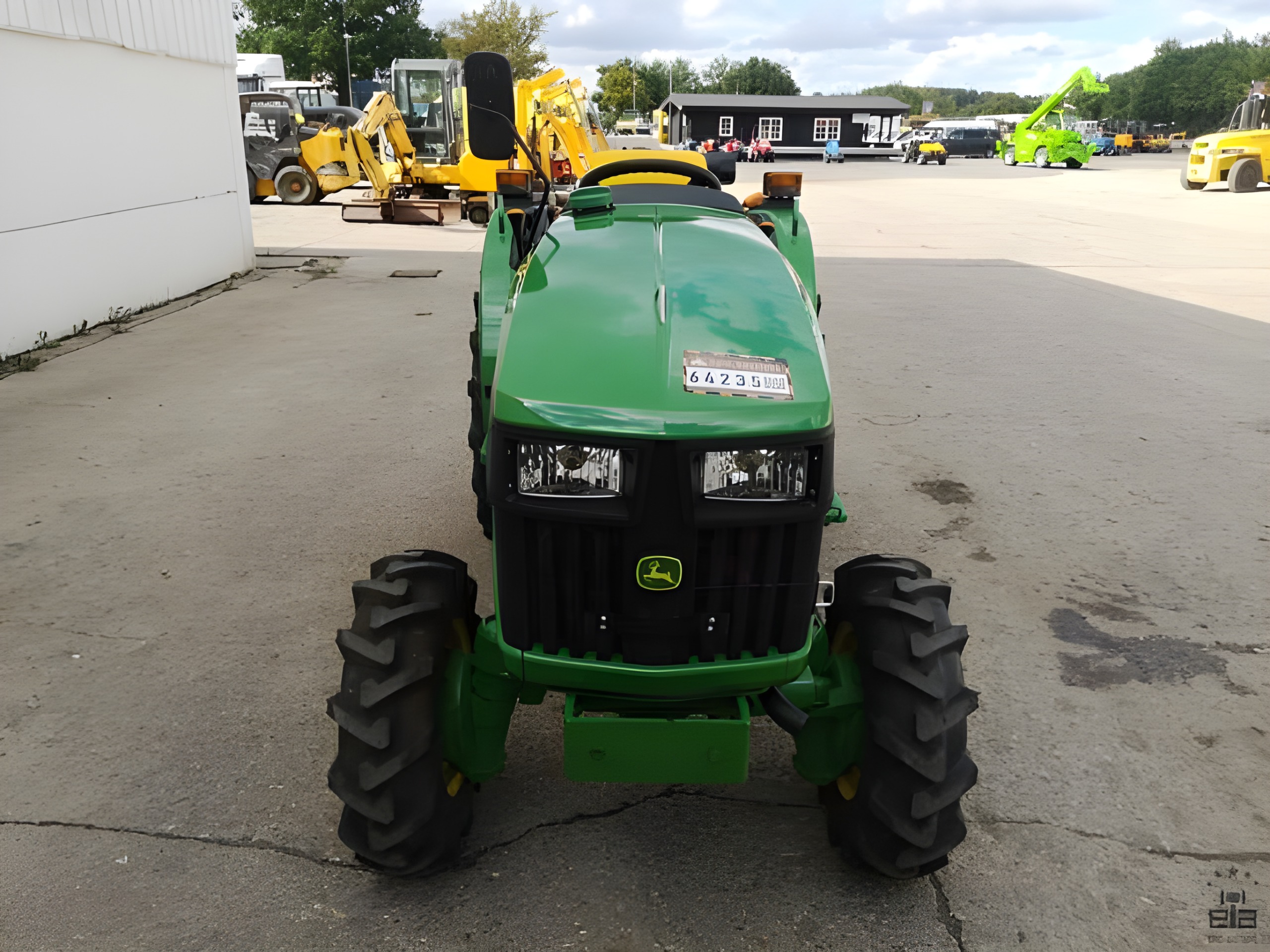 2021 John Deere 3028EN - Image 31