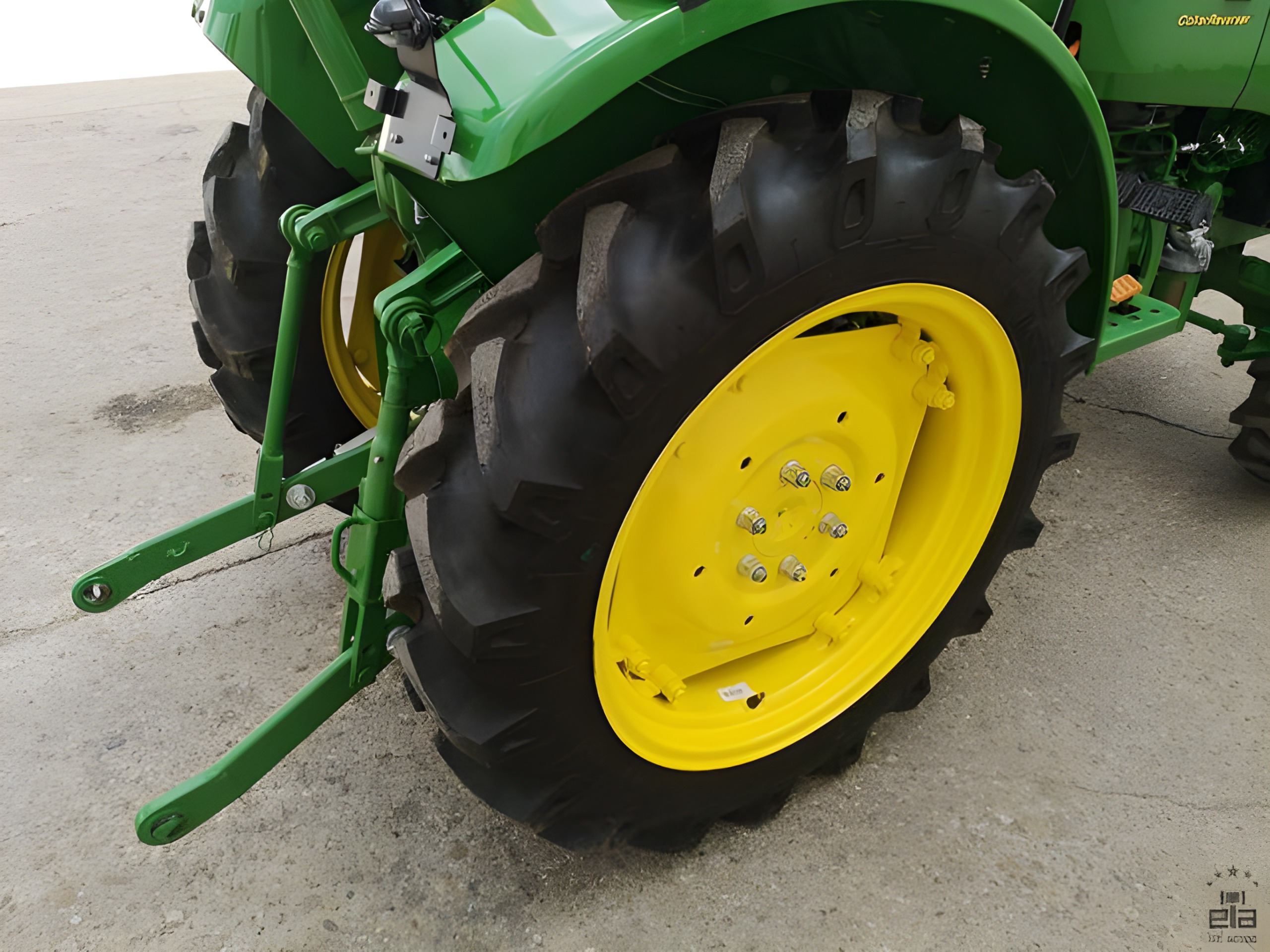 2021 John Deere 3028EN - Image 11