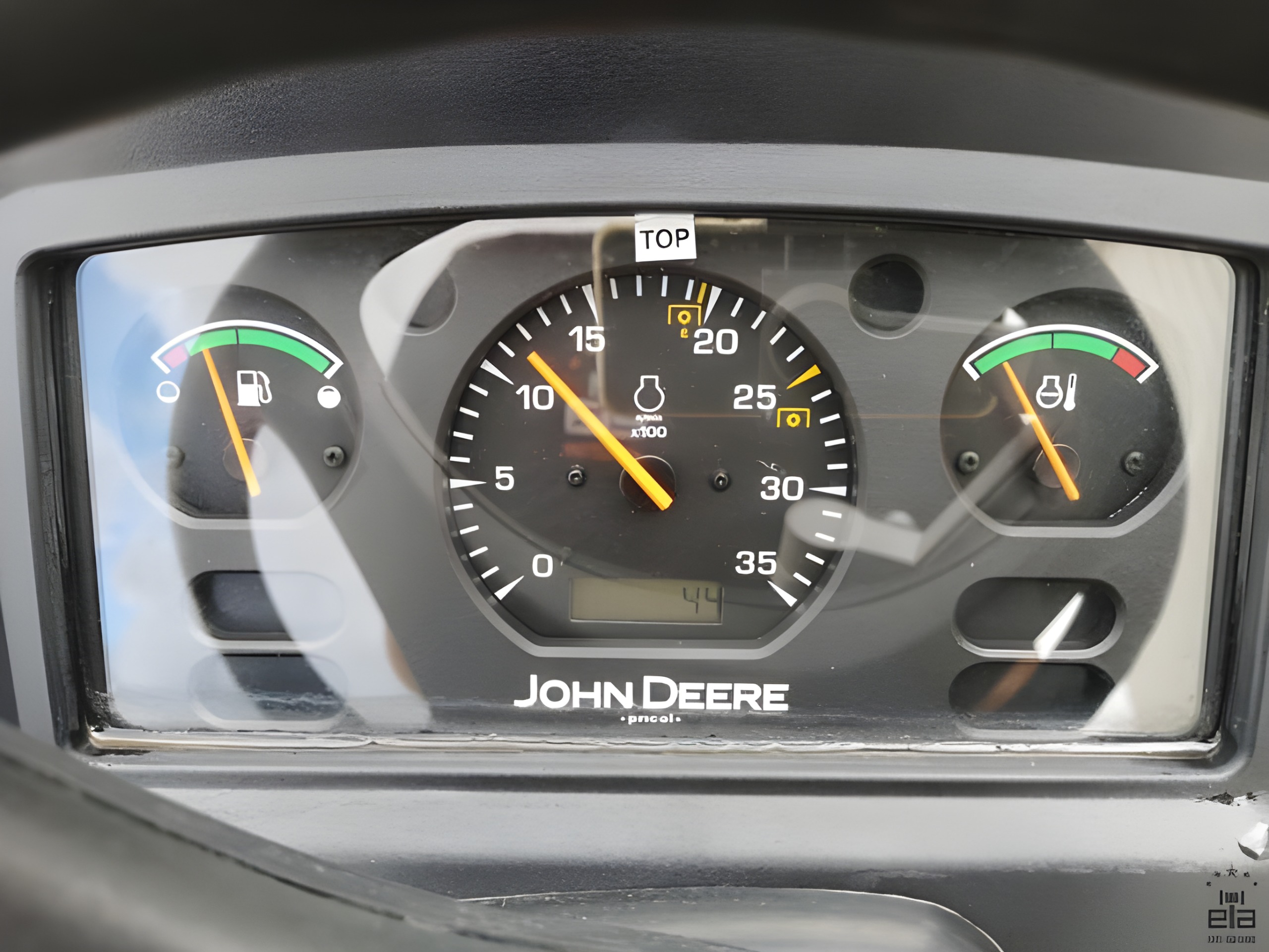 2021 John Deere 3028EN - Image 9