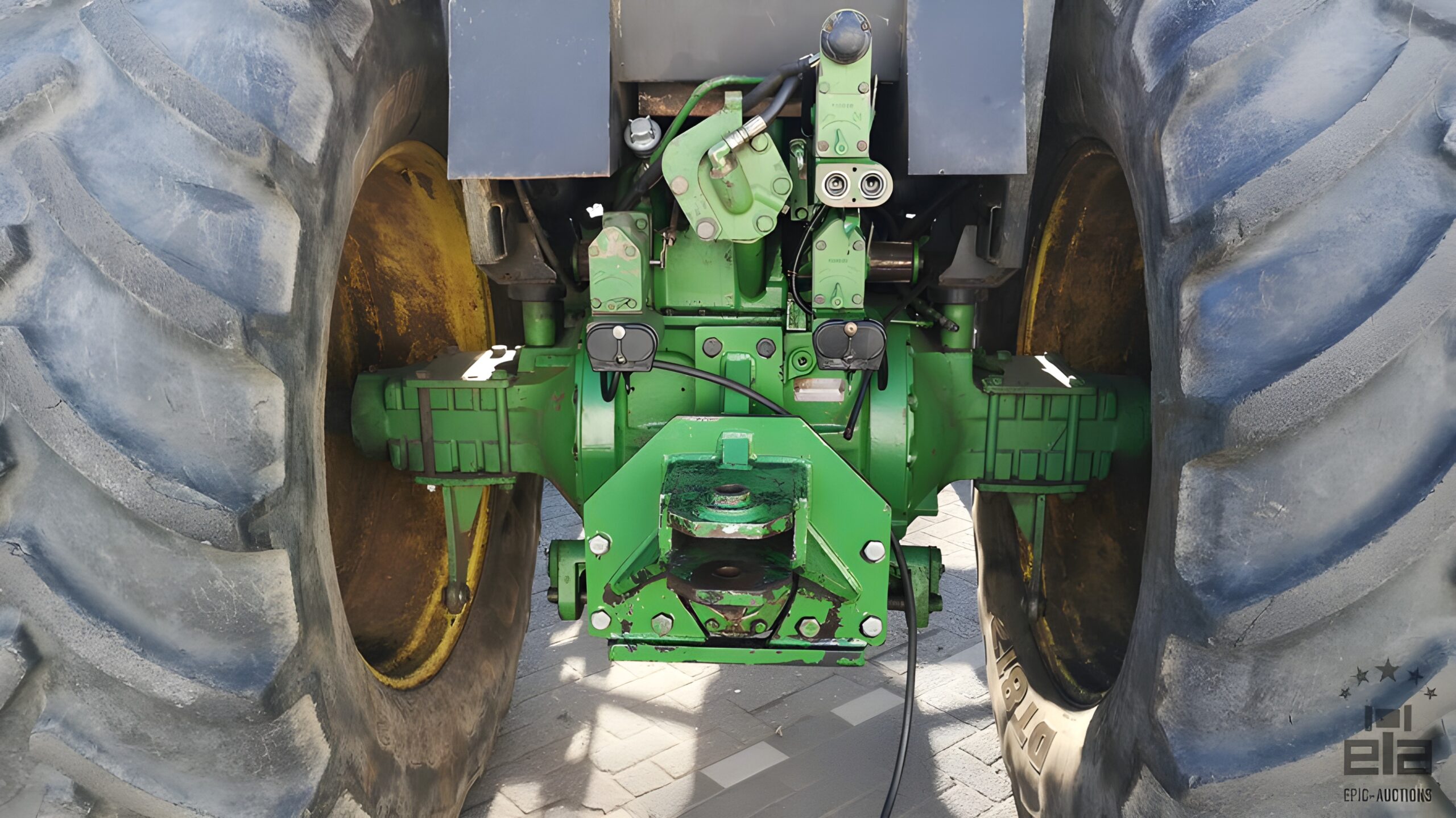 2010 John Deere 4755 Tractor - Image 17