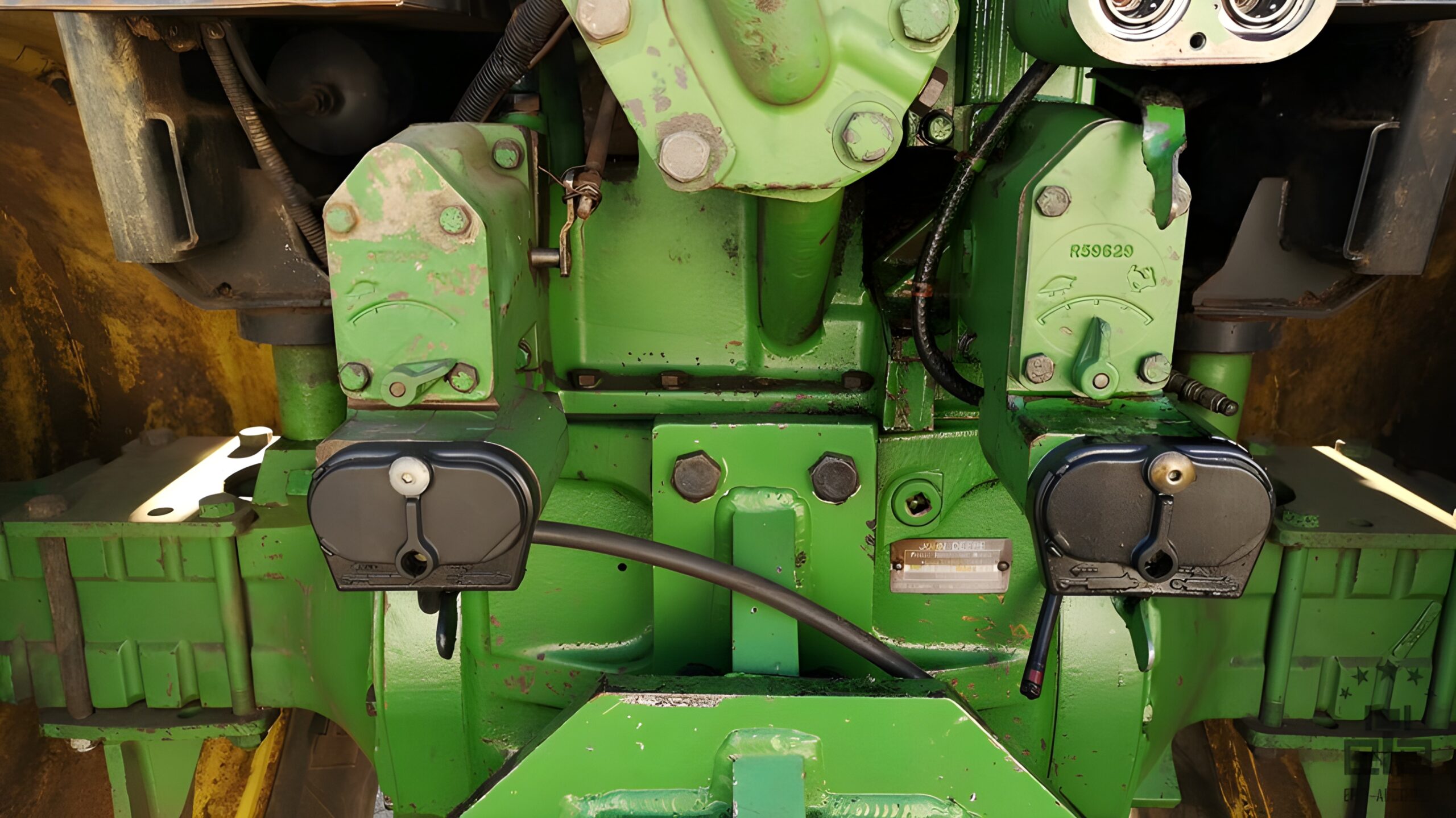 2010 John Deere 4755 Tractor - Image 20