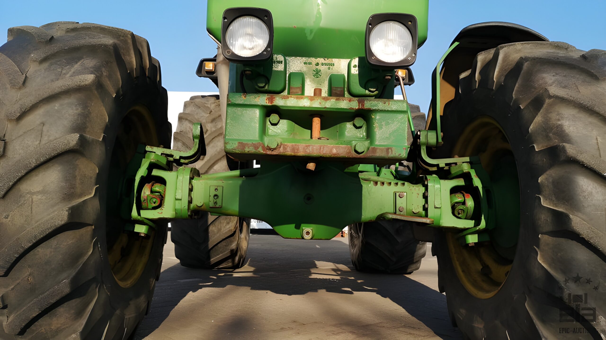 2010 John Deere 4755 Tractor - Image 11