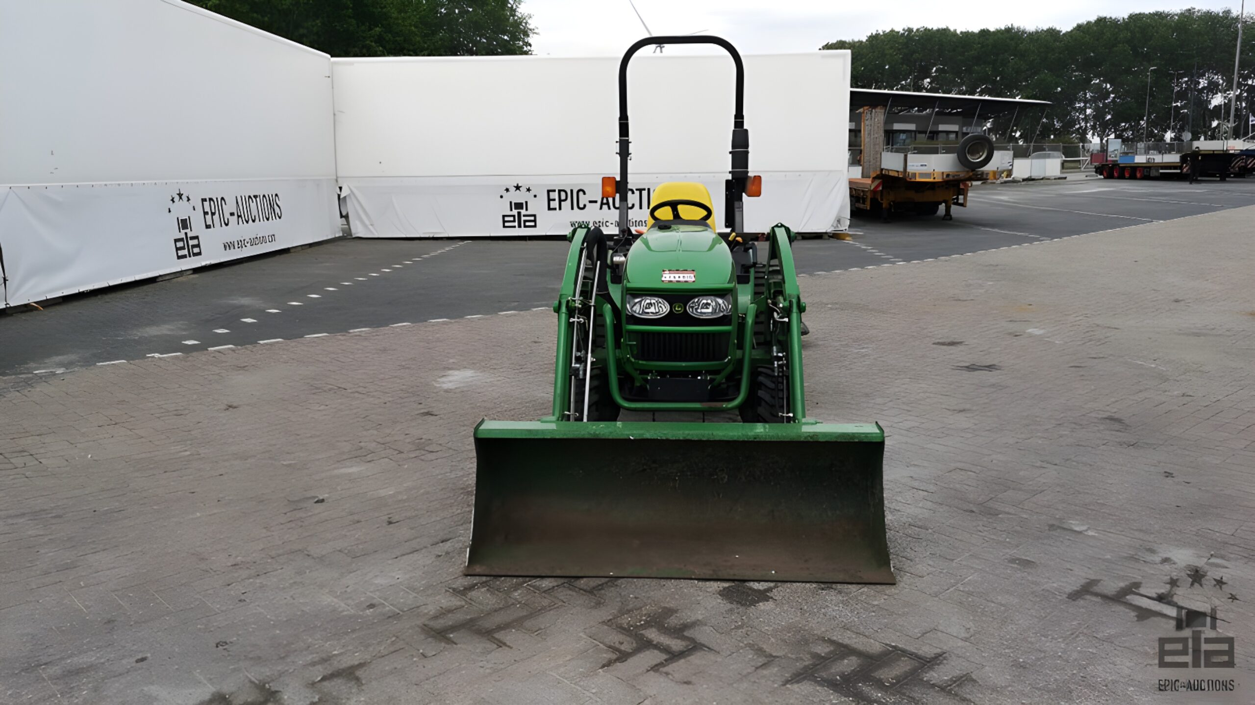 2012 John Deere 2520 Tractor With Cutter And Mower - Image 4
